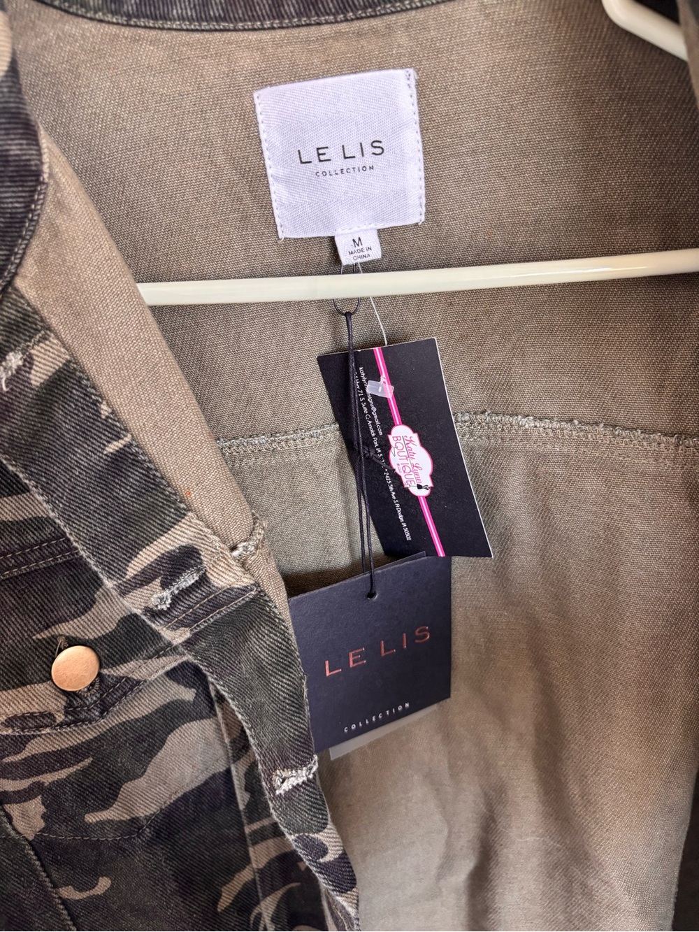 Le Lis Cropped Camo Jacket Olive Green - Picture 2 of 3